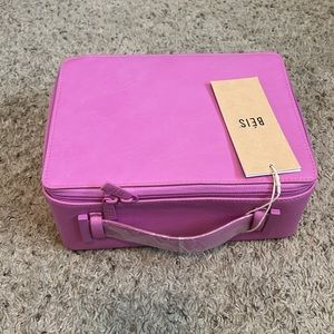 Beís the cosmetics case pink brand new with tags